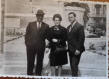 Mis abuelos y mi padre