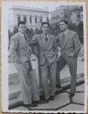De izq. a der., mis tos, Jos Carmona, Enrique Martnez y Antonio Quevedo.(ao 1947)