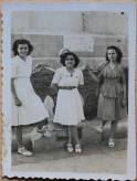 De izq. a der., mi madre Luisa Carmona, y sus dos amigas (Primi y Cuqui). Ao 1946